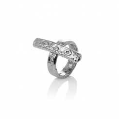 Sign silfurhringur 210124